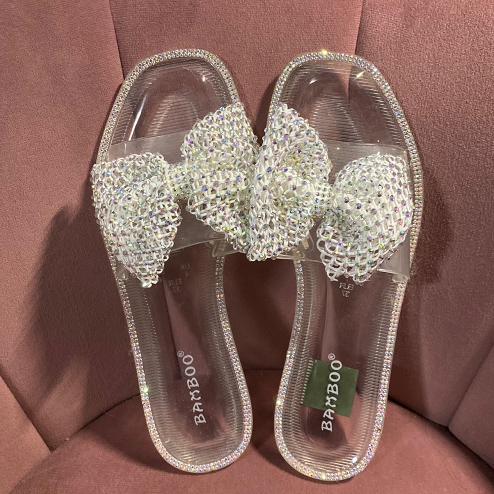 Clear flip flops